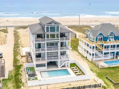Four Seasons 11 Bedroom Oceanfront in Hatteras