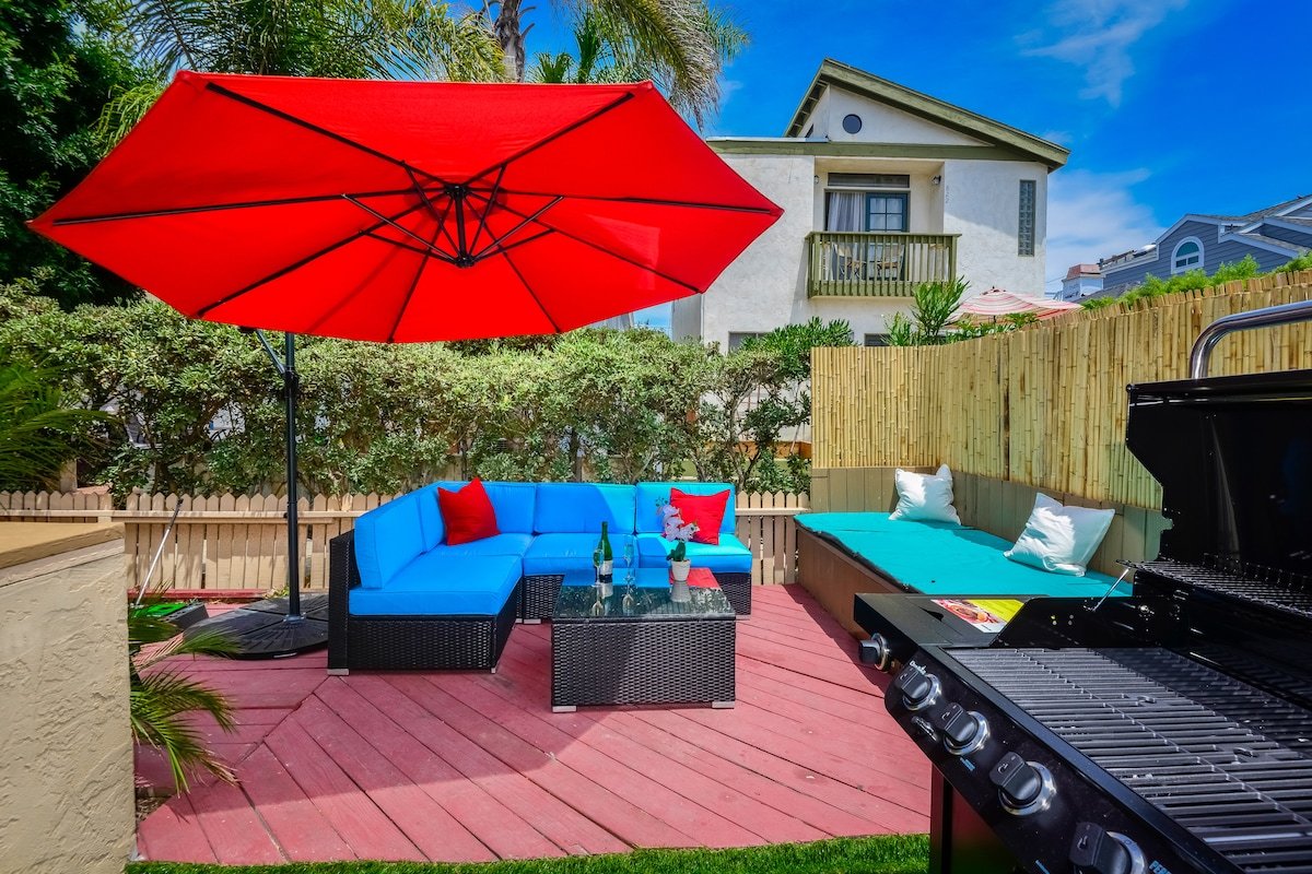 ☀ Mission Beach Mega Mansion Sleeps 16☀ gallery image 5