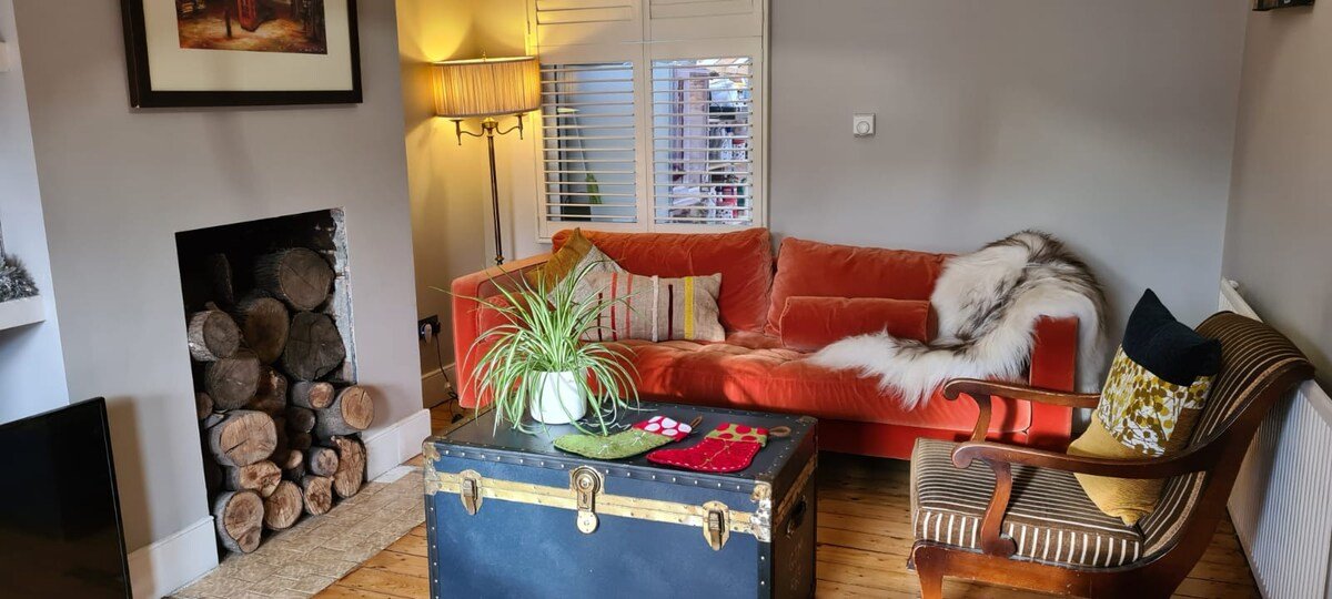 Wow space | 5 bed | mins to tube + FREE breakfast| gallery image 3