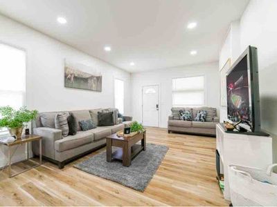 Spacious 4BED in Columbus w/Pet/Fast WIFI+ Parking