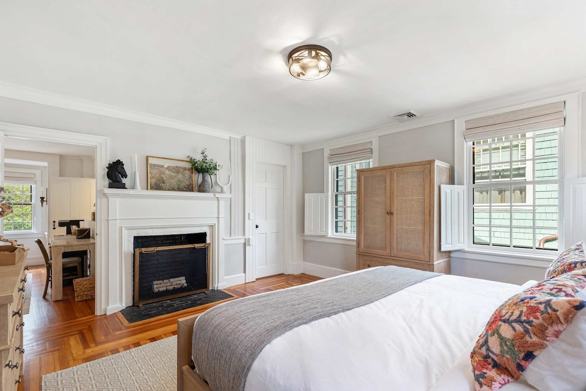 The Royce on Spring – High-End Family Getaway in N gallery image 2