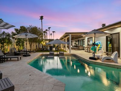 Bella Palma: Elegance & Style w/Putt, Pool & Spa!