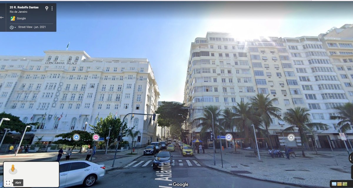 Copacabana beach apartment gallery image 5