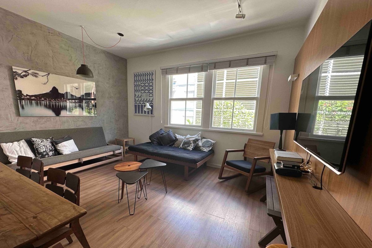 pura vida Leblon gallery image 2