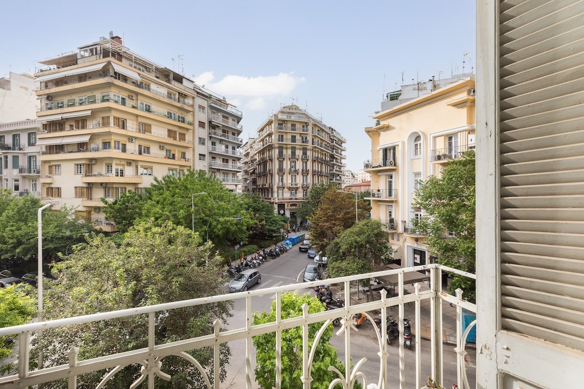 Basquiat by halu!: Gallery apartment in the center gallery image 4