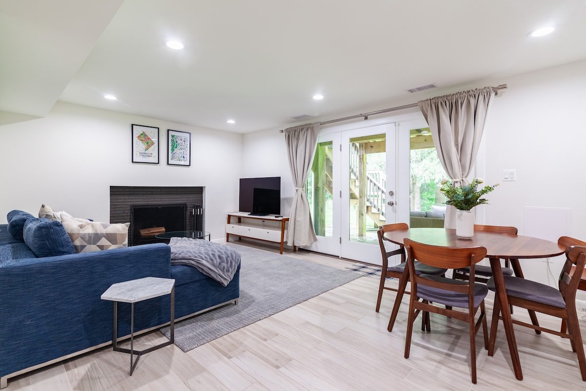 Modern 5BR Oasis on Rock Creek gallery image 3
