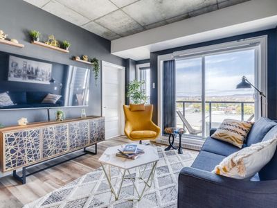 Incredible Sunset View Pool Parking Near OldQuebec