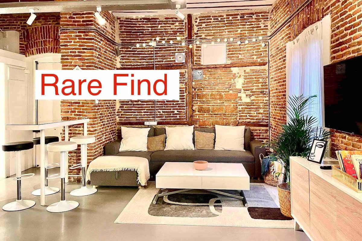 4-AMAZlNG!_5*_2Bdrms+2Bthrms+5beds_superCENTRAL gallery image 3