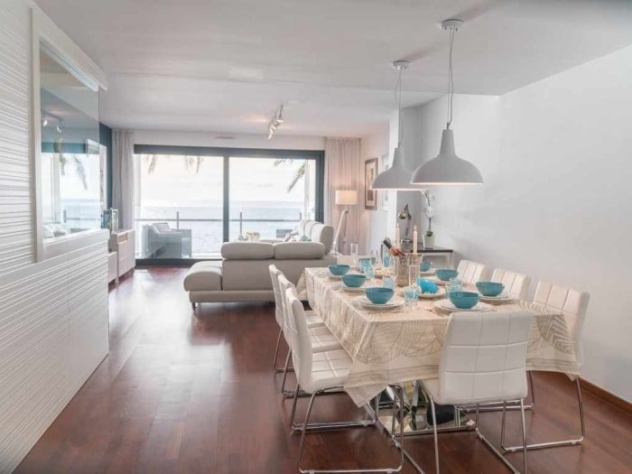 Fantástico Piso Nuevo en 1ª línea de mar gallery image 3