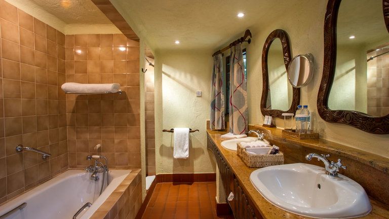 Lake Manyara Serena Safari Lodge Losmingori Suite