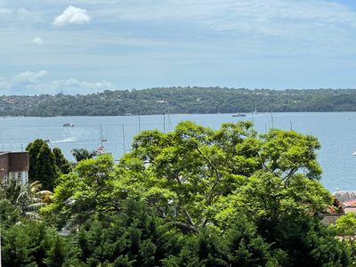 Stylish Harbourside Apartment in Elizabeth Bay