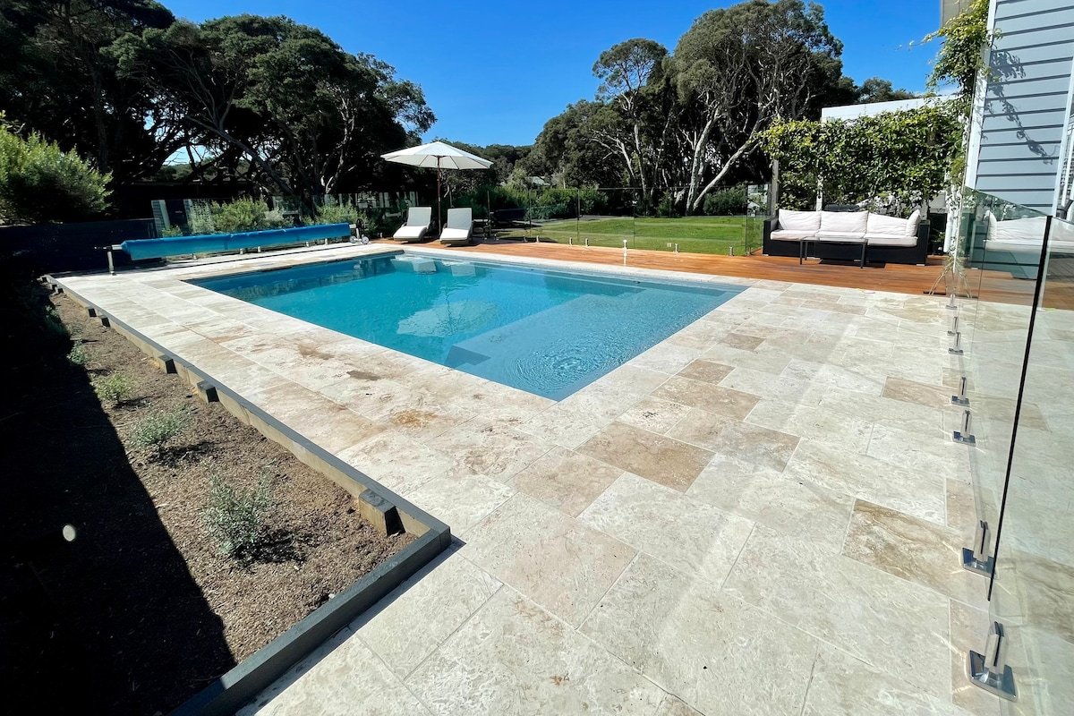 Coastal house with huge solar heated pool gallery image 3