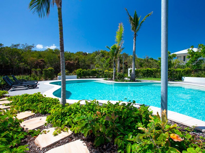 Beachhaven – steps to the beach!