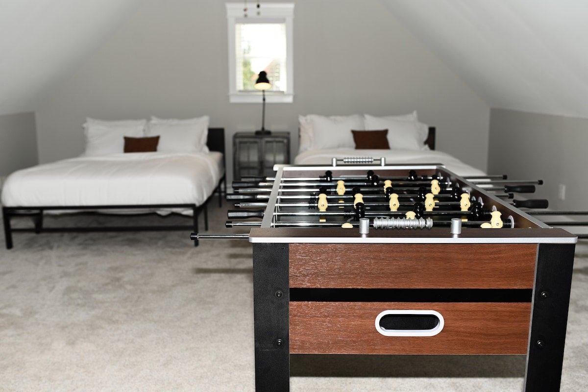 Luxury Home | Walk to OSU | Private Yard | Garage gallery image 5