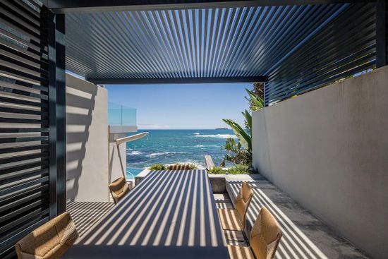Bantry Bay Chic Photo 4