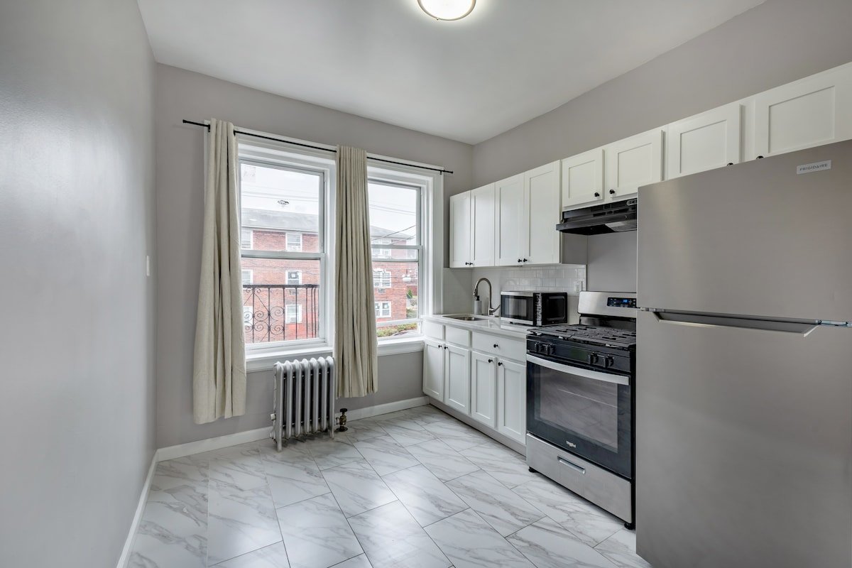 2 Fully Furnished Apartments gallery image 4