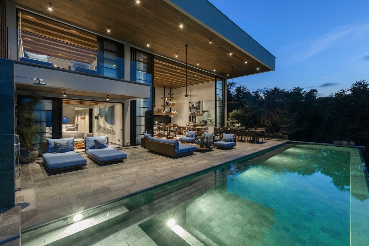 Orca, great seaview, Bfast, chef, staff, transfer