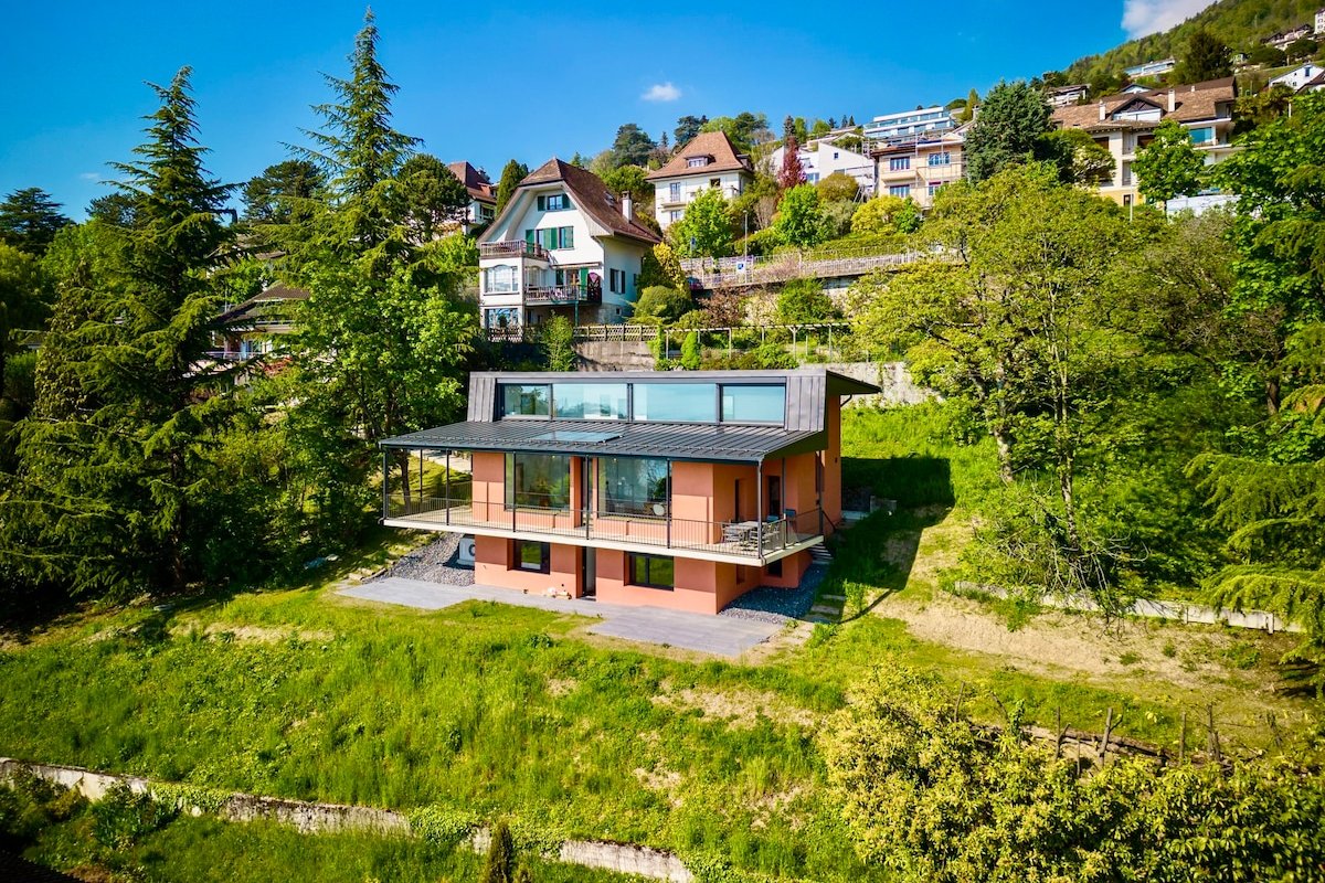 Villa Rose in the center of Montreux by GuestLee gallery image 2