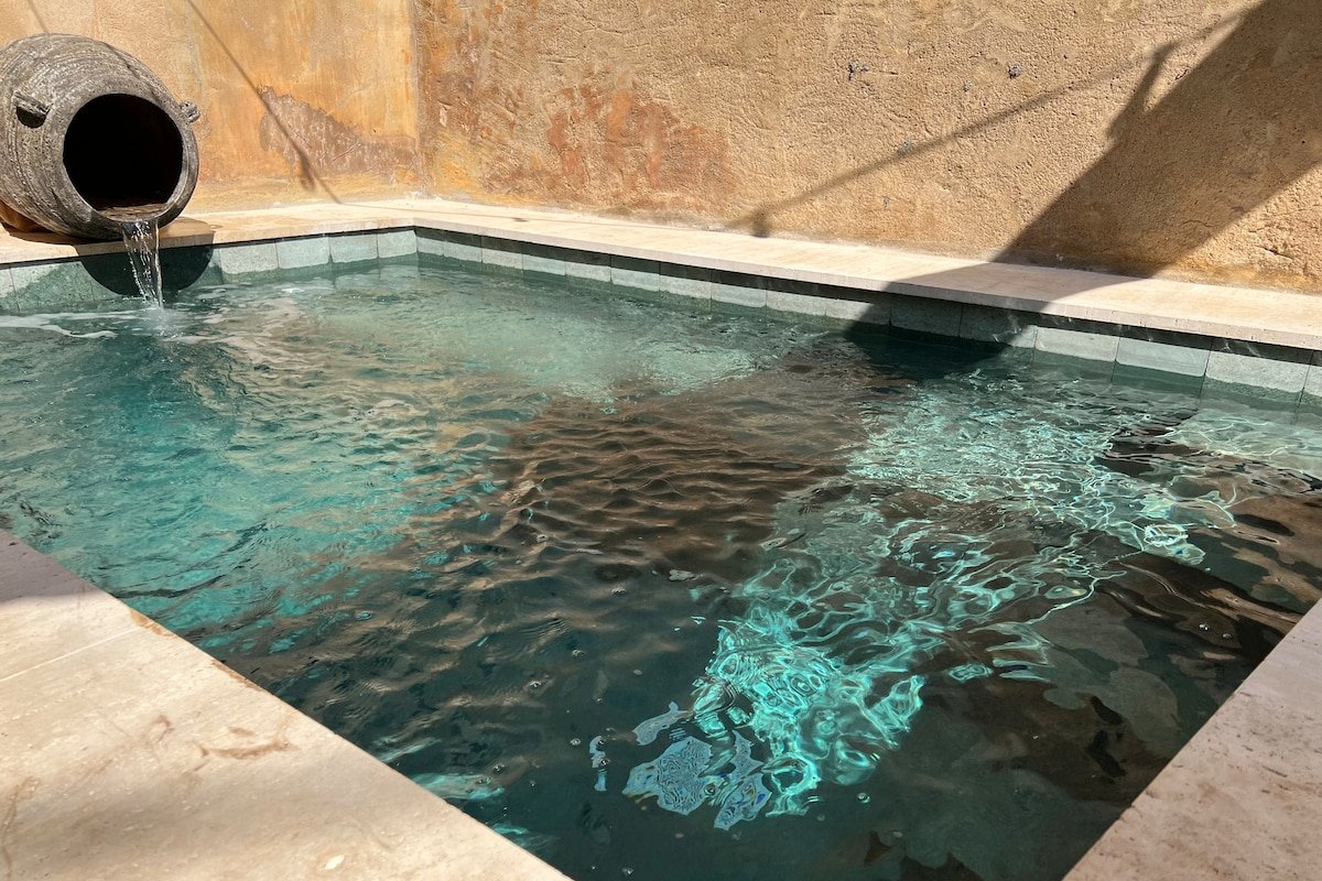 Can Met Mosso, Pool & Terrace gallery image 5