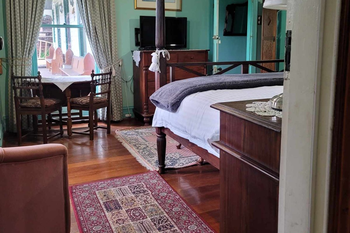 Fremantle Heritage Home by the Beach