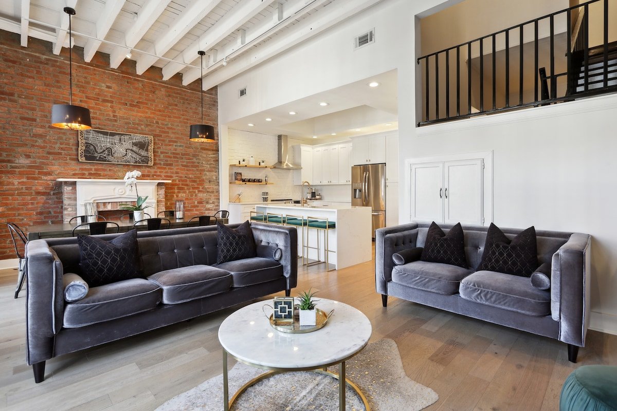 Renovated Arts District Townhouse Steps to FQ gallery image 5