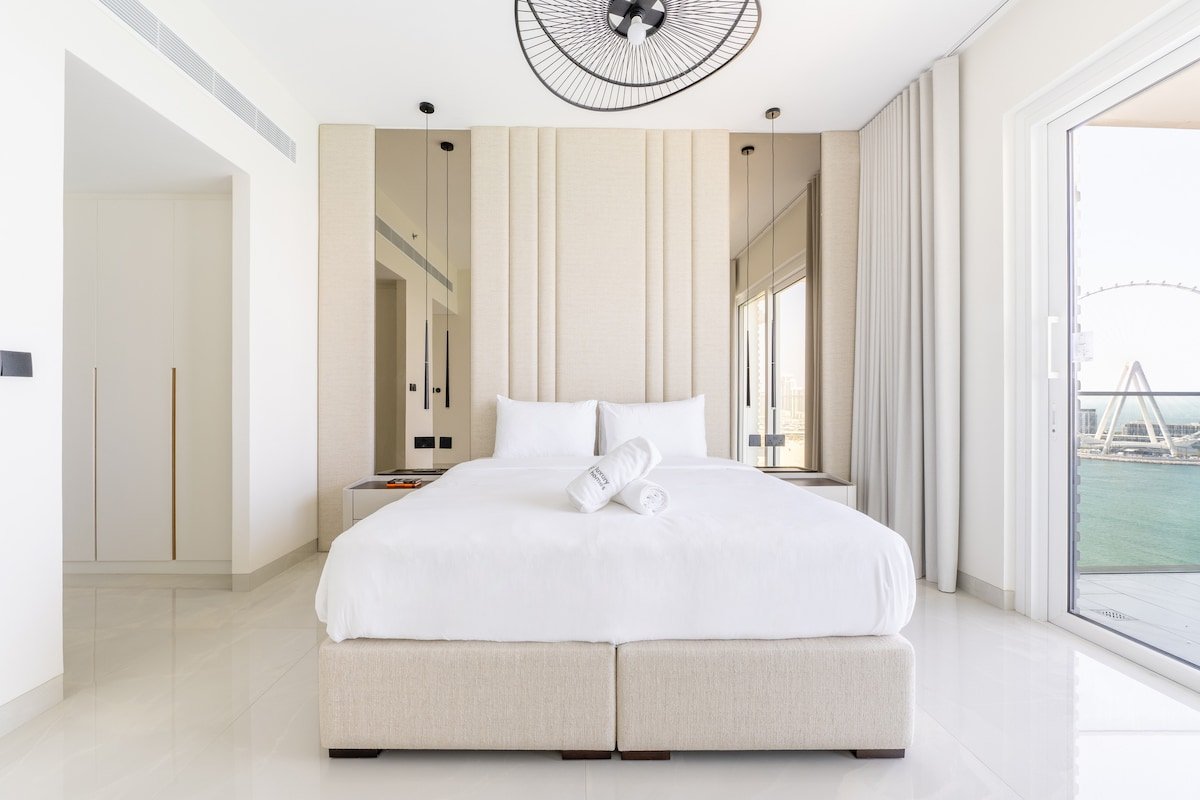 Luxury Coastal Escape: Bright 3BR Apt – La Vie JBR gallery image 3