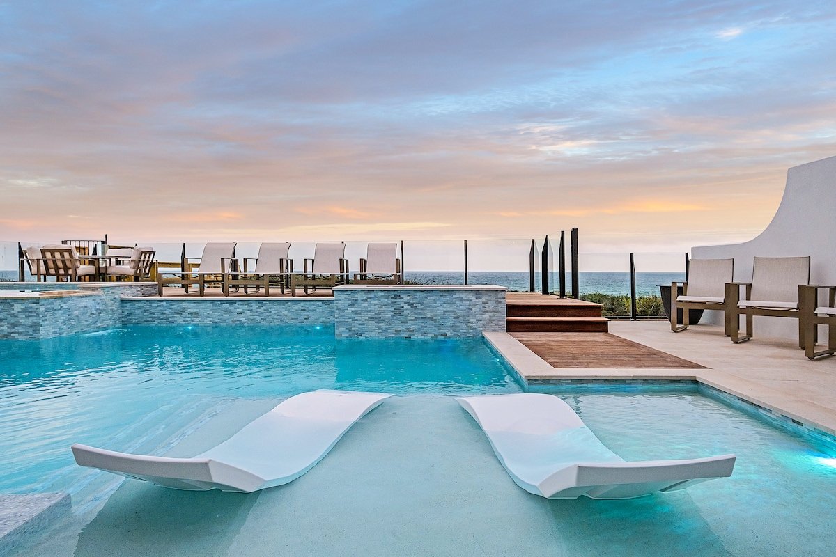 Gulf Front Sanctuary|Private Deeded Beach|Pool gallery image 5