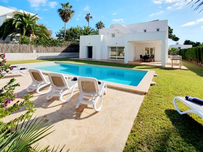 Hermosa y espaciosa villa familiar zona tranquila