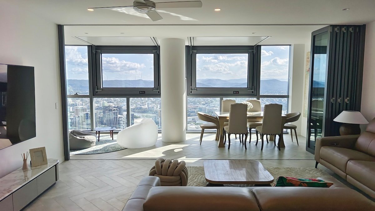 Queens Wharf Sky Home 3 bedroom gallery image 3