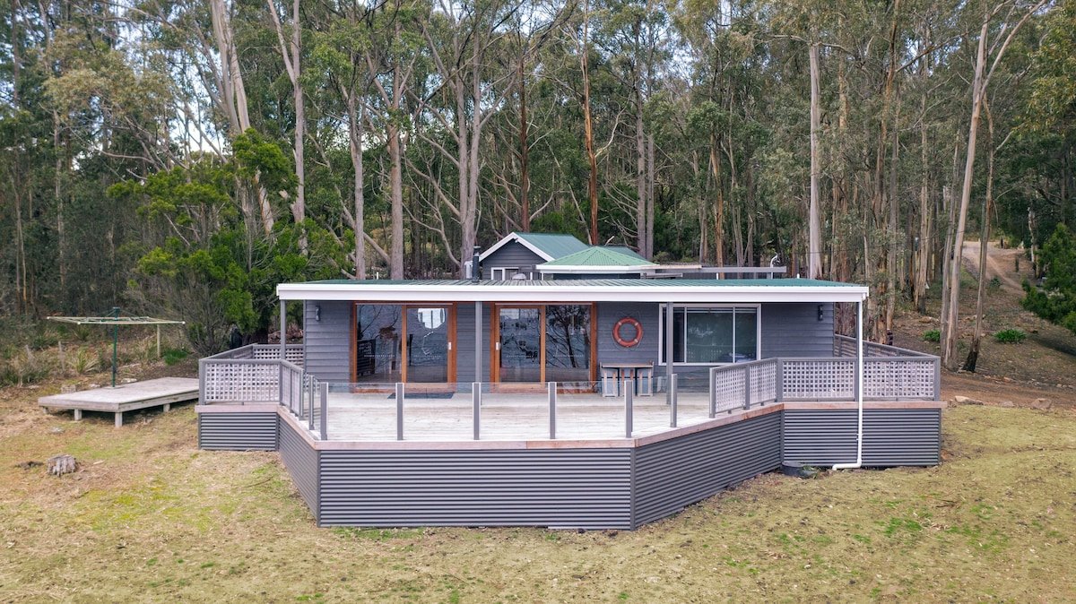 The Pier House – Unique coastal adventure gallery image 4