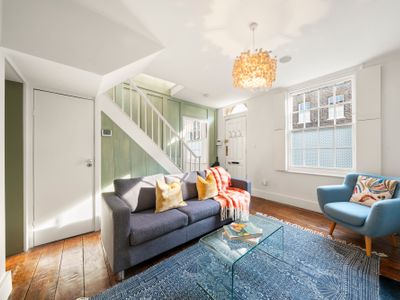 Beautiful Cottage in London | 3 Min to Waterloo