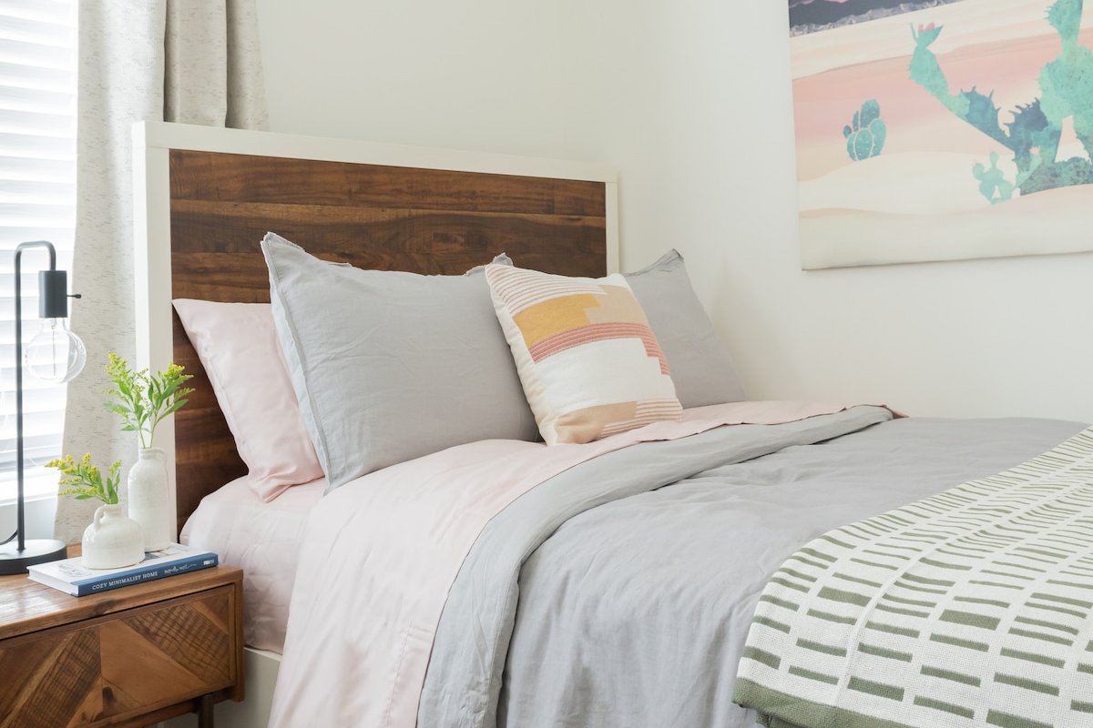 Beautiful Downtown 4 Bedroom – Great Monthly! gallery image 5