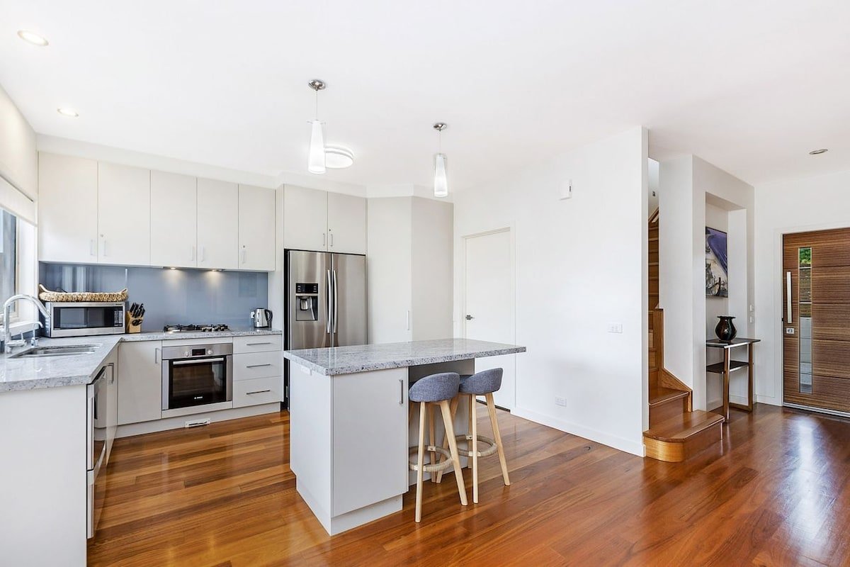 Connolly House gallery image 5