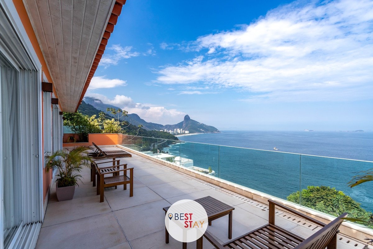 Casa na Montanha Vista Espetacular da Praia no Joá gallery image 2