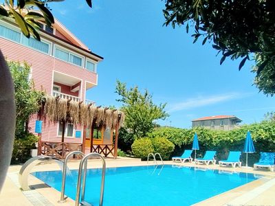 Villaferhat Tatil Evleri Havuzlu tripleks pembe
