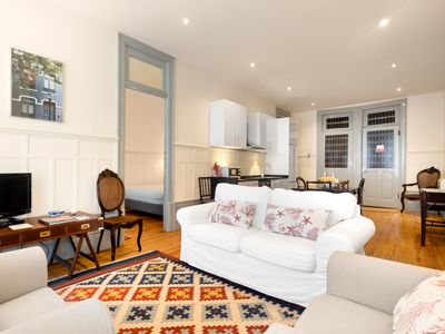 Mouzinho 134 – Historical Center – Yellow