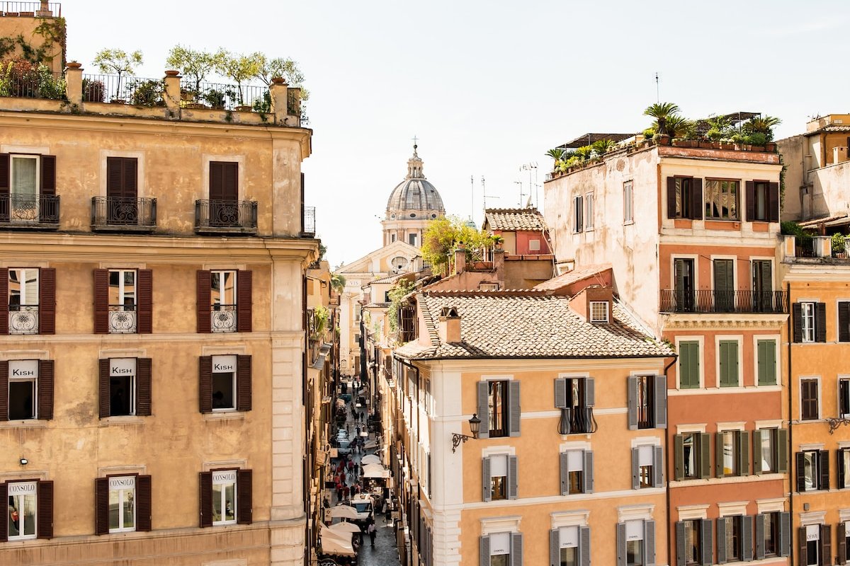 Appartamento di lusso elegante con un design moderno e vista su Piazza di Spagna gallery image 5