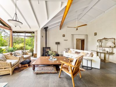 Shawlilly Stay | NEW Listing