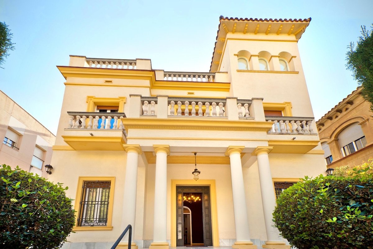 Villa Victoria Barcelona – Luxury Private Oasis gallery image 3