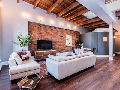 Family Friendly Beauty in Le Plateau by Denstays