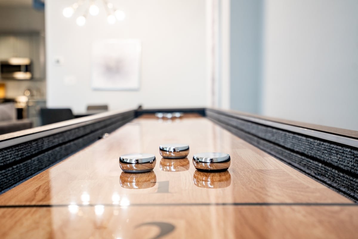 Pristine Gold Coast 3BD|2BA | Free Parking| Beach. gallery image 4