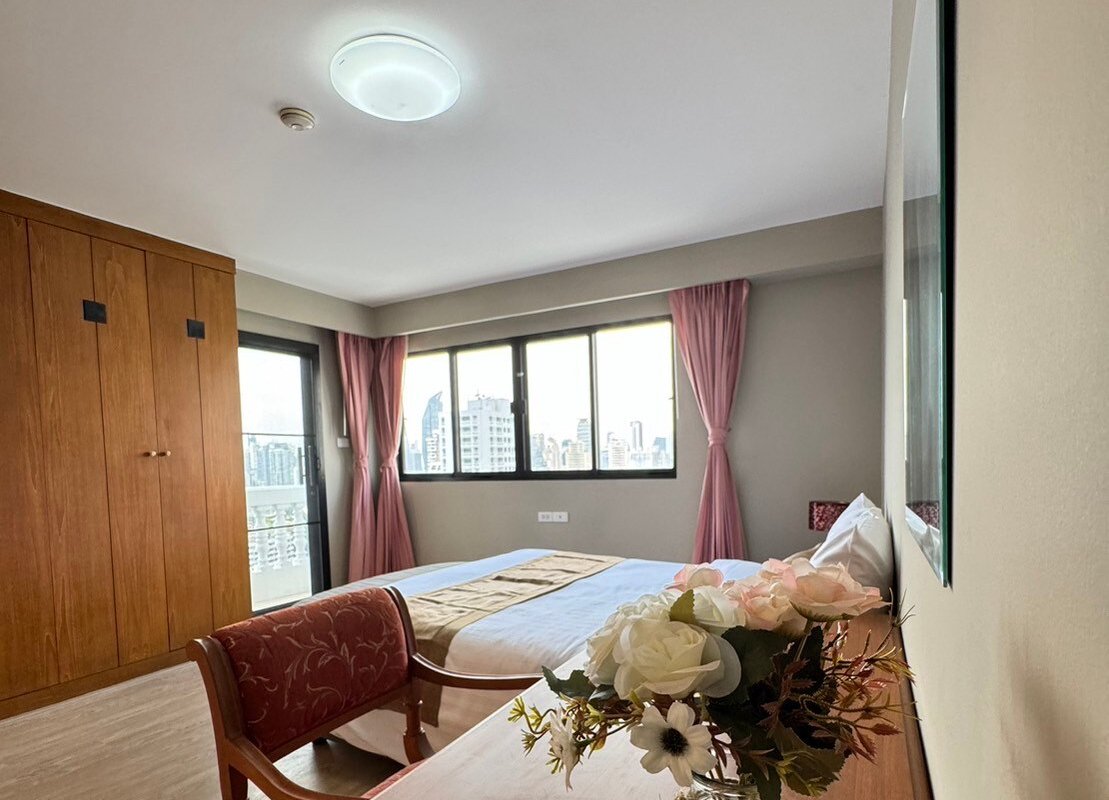 4 BR 350 sqm Appt-Thong Lor gallery image 3