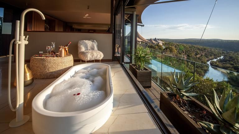 Lepogo Lodges Noka Camp Villa