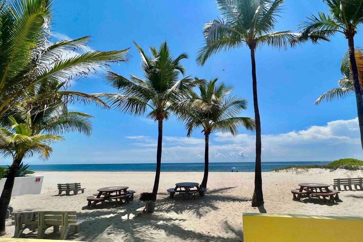 Private Beach-*Heated*Pool/Spa-Golf Cart Included!