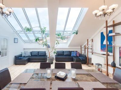 Stylish 4BDR apartment on Wenceslas Square