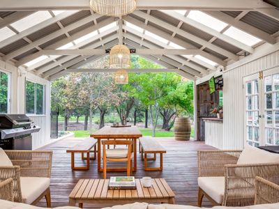 Yallingup Homestead – Lakeside Retreat