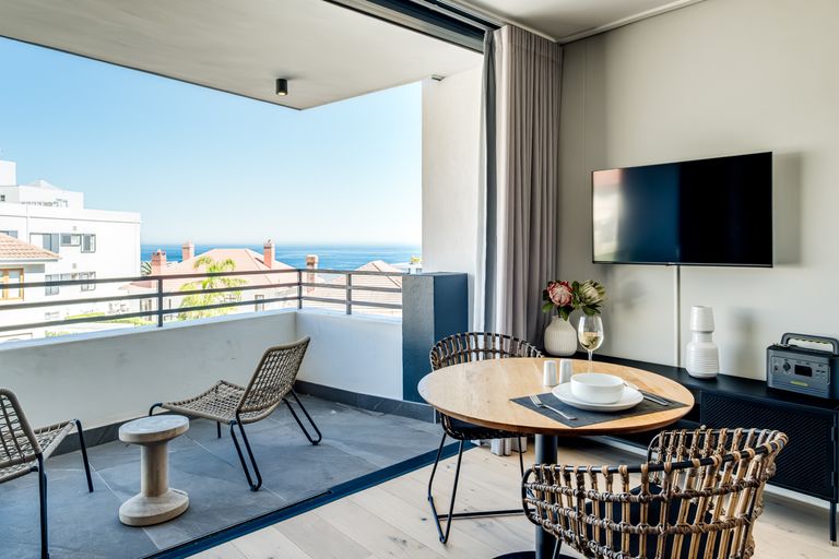 Bantry Bay Retreat featured image