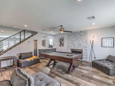 Elegant Villa 5BR, 4.5BA Pool/Hot Tub