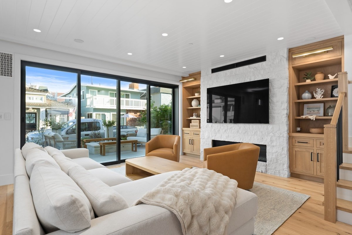 Luxury Family Escape | 3-Story Coastal Home