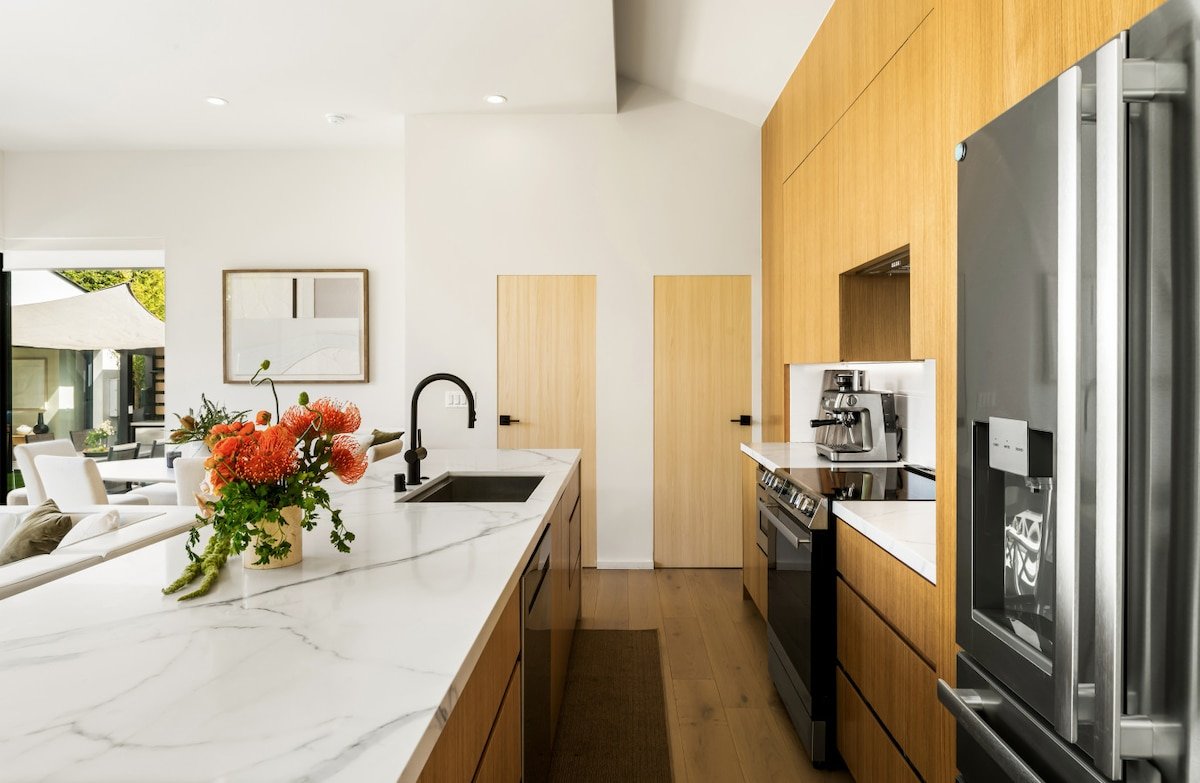 Zenice Beach Home – Sauna, Cold Plunge, Spa gallery image 4